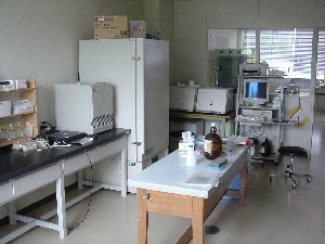 遺伝子実験室3