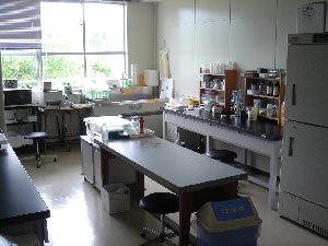 遺伝子実験室1